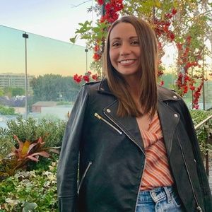 Meet your Posher, Janelle